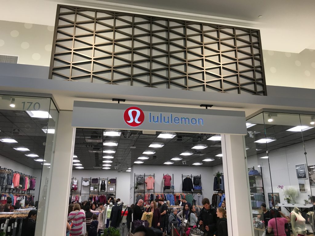 Tsawwassen Mills Lululemon outlet