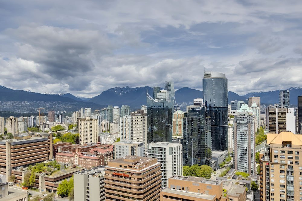 Customized home at Tate Downtown features sweeping views - urbanYVR